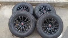 スタッドレスタイヤ　265/65R17 112Q  プラド　6,000円値下げのサムネイル