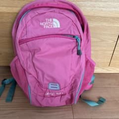THE NORTH FACE SMALL DAY ピンクリュックのサムネイル