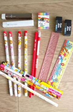 キャラクター文具セット 鉛筆 定規 消しゴム まとめ売りのサムネイル
