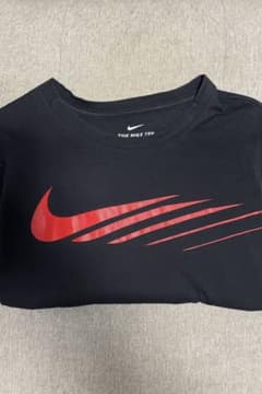 ひ*り様 Nike DRI-FIT Tシャツ S ブラック/レッドのサムネイル