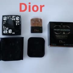 Dior ディオール　ミラー付コンパクトケース　ストーン装飾・メイクブラシ未使用