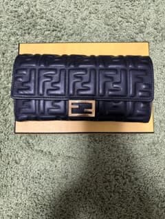 FENDI バゲット コンチネンタル 財布 ブラックナッパレザー ウォレットのサムネイル