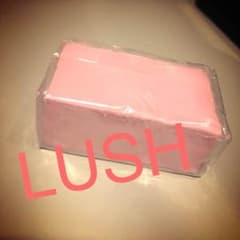 LUSHのサムネイル