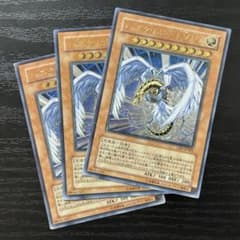 遊戯王　ハネクリボー LV10 レリーフ 遊戯王 ハネクリボーLV10 レリーフ 3枚 - メルカリ