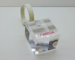 OMEGA 店舗用ディスプレイスタンド 非売品 正規店 什器 オメガ アクリル看 OMEGA オメガ 専用 時計 ウォッチスタンド大 非売品 - メルカリ