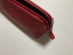 Louis Vuitton 赤 レザー ポーチ　ペンケースのサムネイル