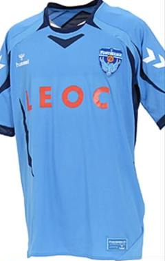 横浜FC hummel 2010 ユニフォーム オーセンティック 　XOサイズ 横浜FC hummel 2010 ユニフォーム オーセンティック XOサイズ - メルカリ