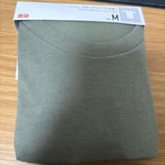 オリーブ色 Mサイズ クルーネックTシャツのサムネイル
