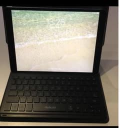 iPad Pro 10.5インチ 専用キーボード フォリオケースのサムネイル