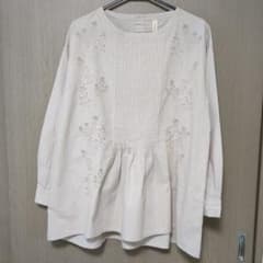 cloudnine 刺繍入り チュニック ブラウスのサムネイル