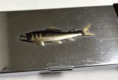 彫金 小物入れ 置物 サカナ、鮭　魚　銀製か不明　かなり古い 彫金 小物入れ 置物 サカナ、鮭 魚 銀製か不明 かなり古い - メルカリ