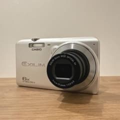 CASIO EXILIM EX-ZS28 シルバー - メルカリ