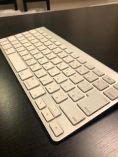Apple キーボード 純正 MC184J/Bのサムネイル