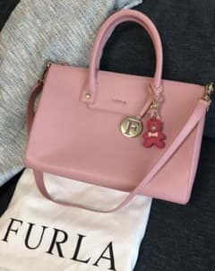 ☺︎Gucci様専用☺︎フルラ　トートバッグ　キーホルダー付♡のサムネイル