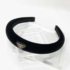 プラダ トライアングルロゴ ベロア カチューシャ ベルベット ヘッド 