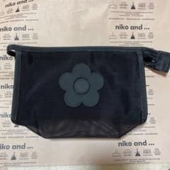 MARY QUANT ポーチのサムネイル
