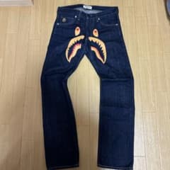 A Bathing Ape シャークデニムパンツ　濃紺のサムネイル