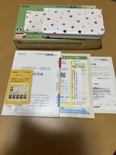 Nintendo 3DS LL 本体　とびだせどうぶつの森のサムネイル