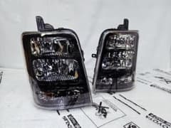 エブリイ DA64W 後期 HID ヘッドライト インナーブラック 黄ばみ無し エブリイ DA64W 後期 HID ヘッドライト インナーブラック 黄ばみ無し