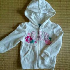 あっちゃん☆たくさんお値下げ中様専用 GAP♡白のパーカーのサムネイル