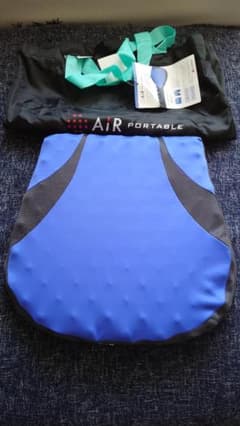 西川　AIR エアーポータブルクッション　Sサイズのサムネイル