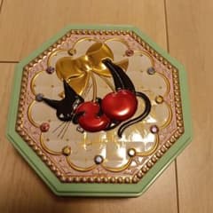 ゴンチャロフ アンジュジュ 八角形 空き缶のサムネイル