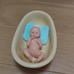 小さい　赤ちゃん　人形のサムネイル