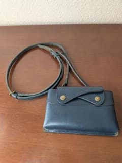 HALEINE アレンヌ ヌメ革 スマホポーチ ネイビー色 本革 日本製 美品 