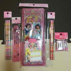 はるママ様専用！ディズニープリンセス筆箱&文房具セットのサムネイル
