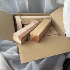 *乾燥済み角材薪 約2kg 焚き付け 焚き火 キャンプのサムネイル