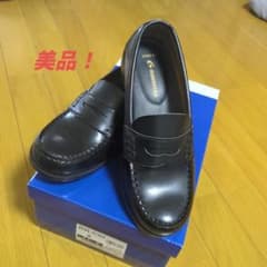 ムーンスターローファー24.5センチ　ほぼ新品　通学靴のサムネイル
