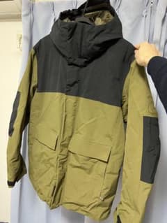 UNIQLO ハイブリッドダウンスノーボードパーカ（平野歩夢）のサムネイル