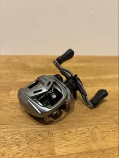 ALPHAS SV TW 7.1 ベイトリール シルバー - メルカリ