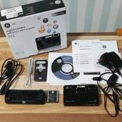PJ1プロジェクター付きデジタルカメラのサムネイル