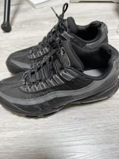 NIKE AIR MAX 95 ブラック スニーカーのサムネイル