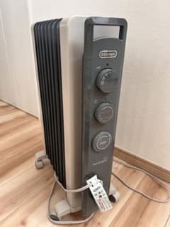 デロンギ オイルヒーター ヴェルティカルド RHJ21F0812-GY グレー