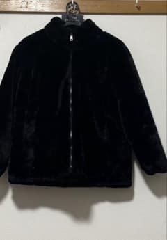 黒いファーコート フルジップ ハイネックのサムネイル