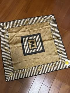 タグ付き新品未使用 FENDI フェンディ 大判ハンカチ スカーフ - メルカリ