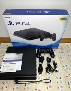 PlayStation®4 ジェット・ブラック 500GB CUH-2100A…のサムネイル
