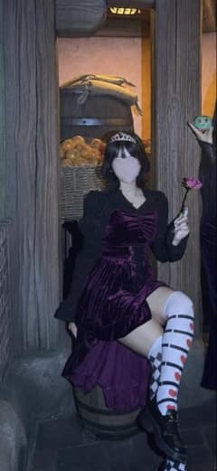 ハートの女王　コスプレ　ハロウィンのサムネイル
