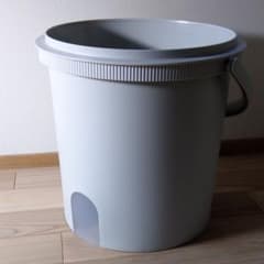 【新古品】タッパーウェア　バケツ？のサムネイル