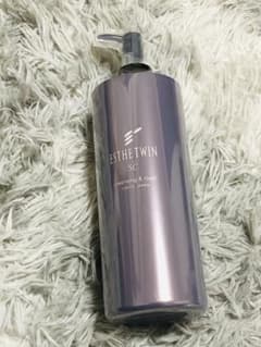かえる サン♩¨̮ ESTHETWIN クレンジングフォームのサムネイル