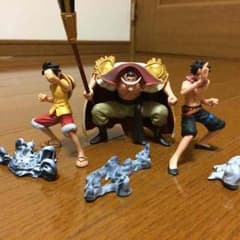 ワンピース フィギュア 白ひげとルフィとエースのサムネイル