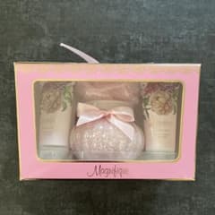 magnifiqueローズバスギフト ハンドクリームのサムネイル