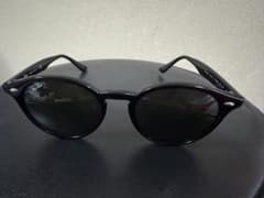Ray-Ban RB 2180-F ブラックのサムネイル