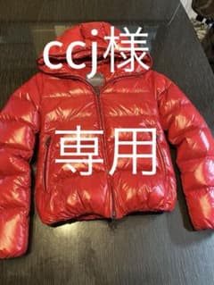 デュベティカ THIACINQUE ダウンジャケット ♡ 赤 - メルカリ