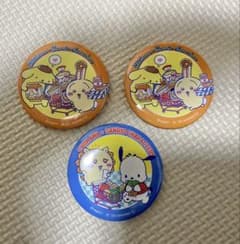 ちいかわ　サンリオ　コラボ　缶バッジのサムネイル