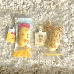 東京ばな奈 ミニチュアキーホルダー 2点セットのサムネイル