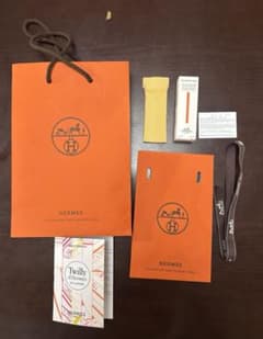 HERMES ショップ袋 ミニ香水　リップオイル　ラッピング　ギフトのサムネイル