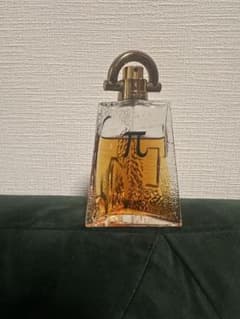 GIVENCHY π オードトワレ　ジバンシーパイ　香水のサムネイル